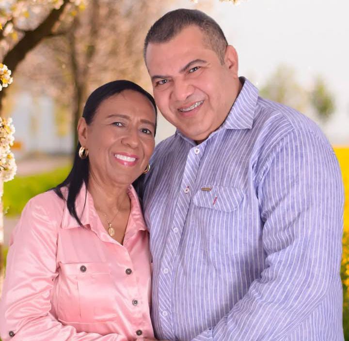 Iris y Alex: Una Pareja al Servicio del Amor de Dios